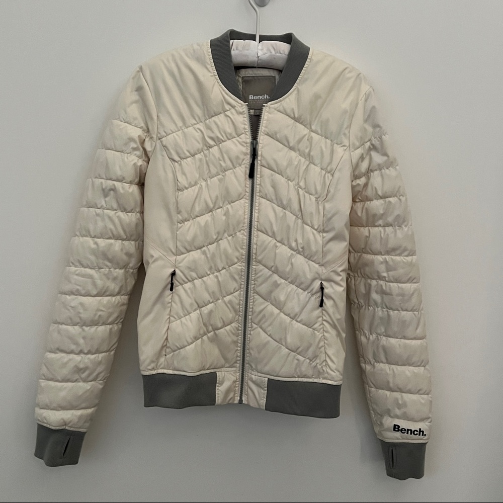 Bench (Canadian brand) cream puffy jacket, lined, thumb holes, sz S.